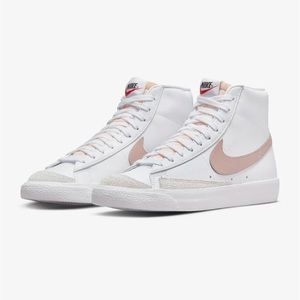 Women’s Nike blazer mid ‘77 - brand new in box - size 8